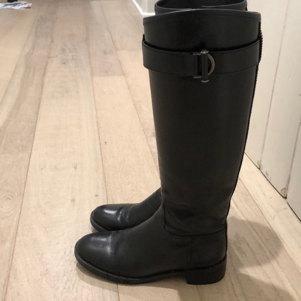 Tory Burch ridding boots